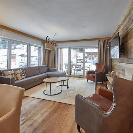 Residenz Der Wieshofer * Σάαλμπαχ-Χίντεργκλεμ