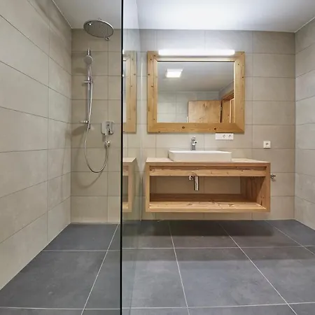 Residenz Der Wieshofer Apartament *